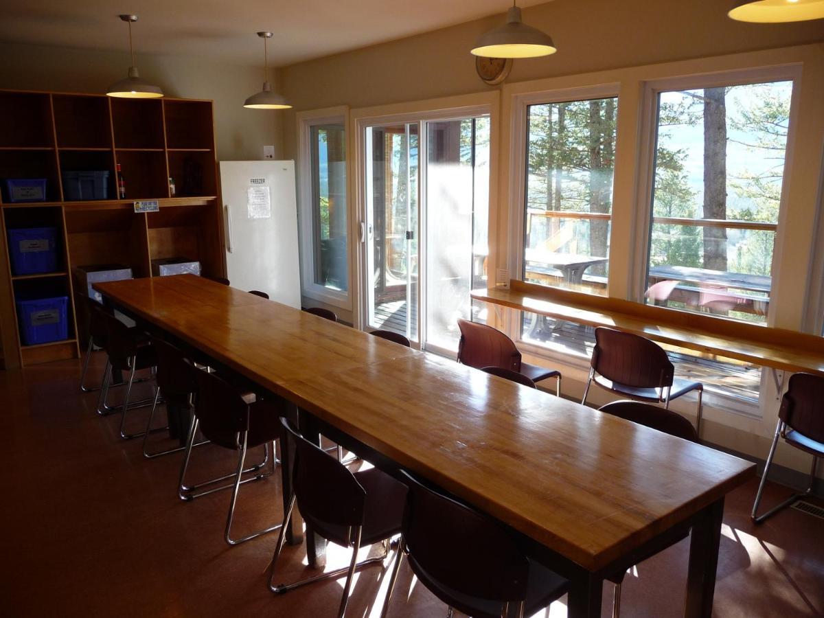 Canmore Alpine Hostel - Alpine Club Of Canada Eksteriør bilde