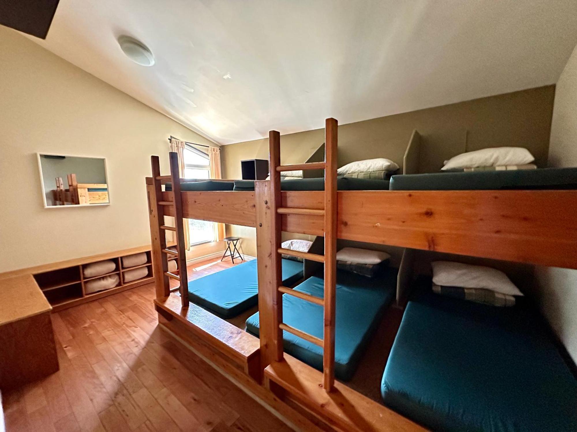 Canmore Alpine Hostel - Alpine Club Of Canada Eksteriør bilde